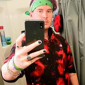 Meet your Posher, Axel